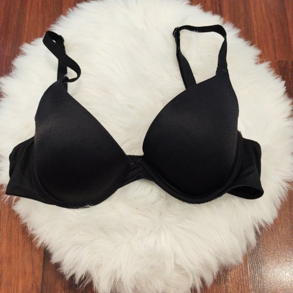 PINK Victoria's Secret Other - PINK Victoria's Secret Wear Everywhere Push Up